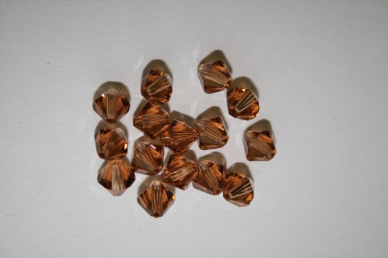 Doppelkegel 6 mm, Light Smoked Topaz