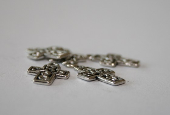 Kreuzanhänger, 18 x 12 mm