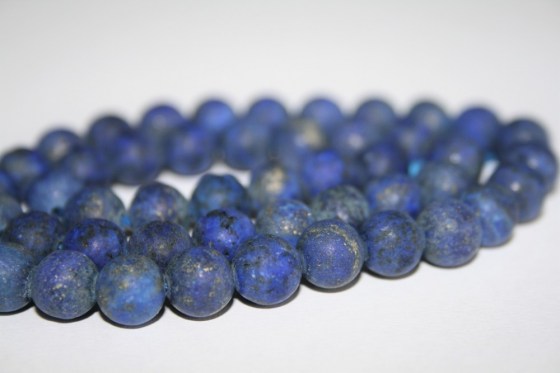 Lapis Lazuli Perlen, gefrostet, 4 mm