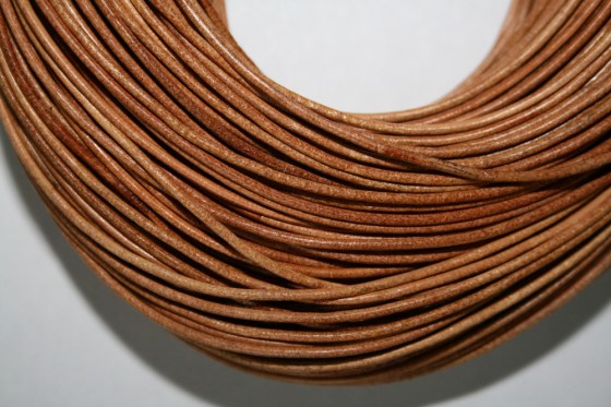 Lederband beige, 2 mm
