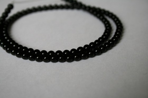 Onyx Perlen, 4 mm