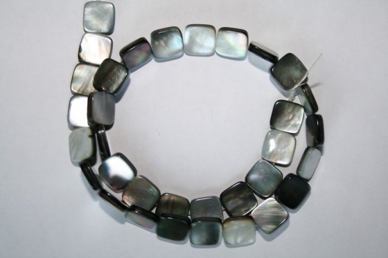 Perlmutt Quadrate, schwarz, 12 mm